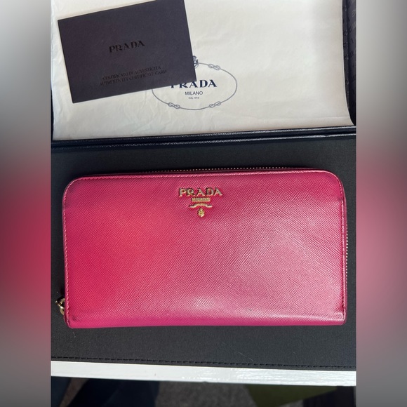 PRADA wallet - Picture 3 of 13